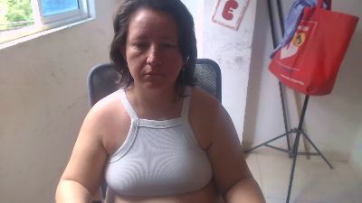 Yohis_Kiut25 live cam on Cam4