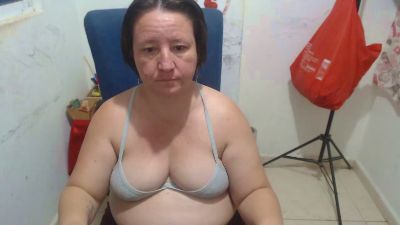 Yohis_Kiut25 live cam on Cam4