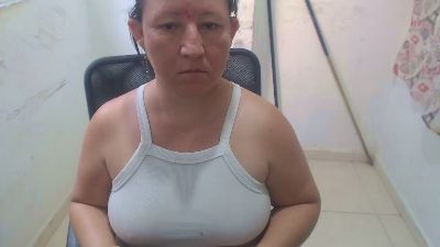 Yohis_Kiut25 live cam on Cam4