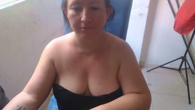 Yohis_Kiut25 live cam on Cam4