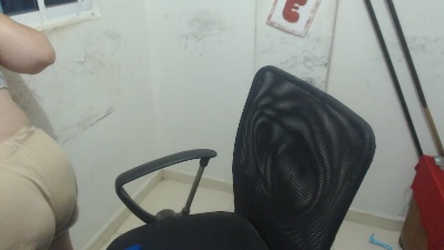 Yohis_Kiut25 live cam on Cam4