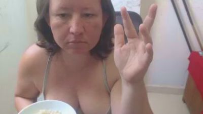 Yohis_Kiut25 live cam on Cam4