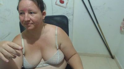 Yohis_Kiut25 live cam on Cam4