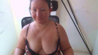 Yohis_Kiut25 live cam on Cam4