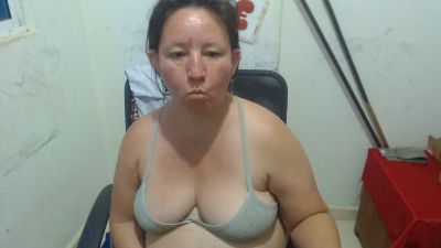 Yohis_Kiut25 live cam on Cam4