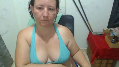 Yohis_Kiut25 live cam on Cam4
