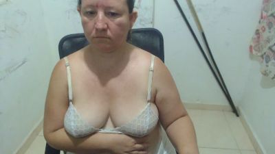 Yohis_Kiut25 live cam on Cam4