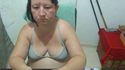 Yohis_Kiut25 live cam on Cam4
