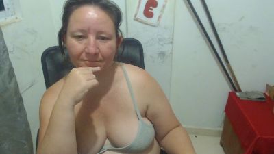 Yohis_Kiut25 live cam on Cam4