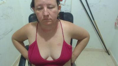 Yohis_Kiut25 live cam on Cam4