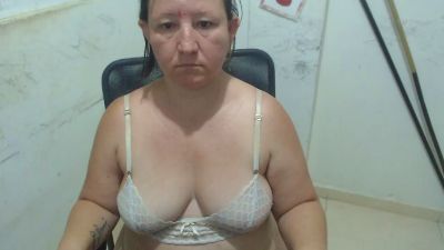 Yohis_Kiut25 live cam on Cam4