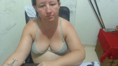 Yohis_Kiut25 live cam on Cam4