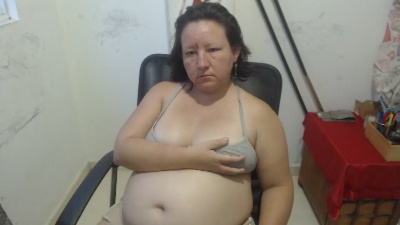 Yohis_Kiut25 live cam on Cam4