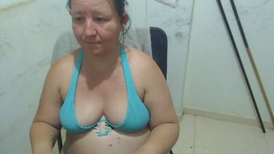 Yohis_Kiut25 live cam on Cam4