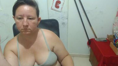 Yohis_Kiut25 live cam on Cam4