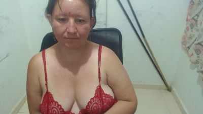 Yohis_Kiut25 live cam on Cam4