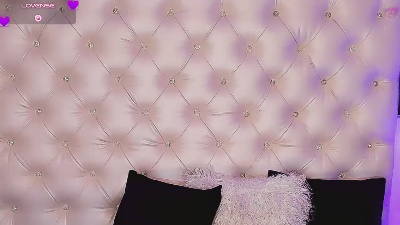 Yoiku_Smith live cam on Cam4
