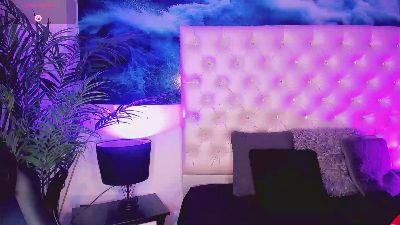 Yoiku_Smith live cam on Cam4