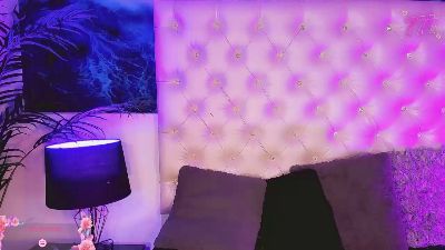 Yoiku_Smith live cam on Cam4