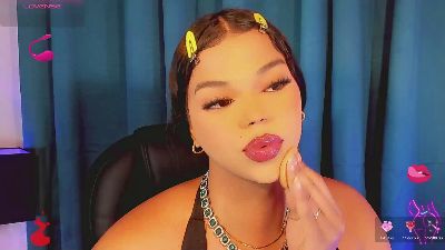 Yoiku_Smith live cam on Cam4