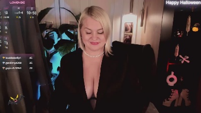 YolandaKiss live cam on Cam4