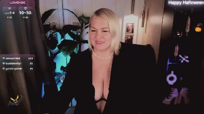 YolandaKiss live cam on Cam4
