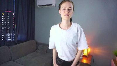YolandaLiegler live cam on Cam4