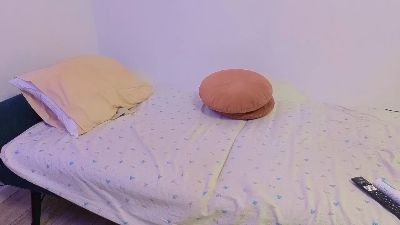Yoli_Morena live cam on Cam4