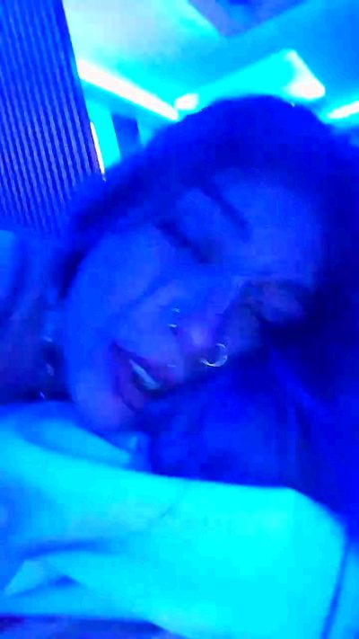 Yoli_dolly666 live cam on Cam4
