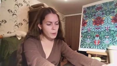 YolondaSivills live cam on Cam4