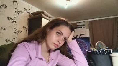 YolondaSivills live cam on Cam4