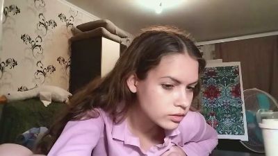 YolondaSivills live cam on Cam4