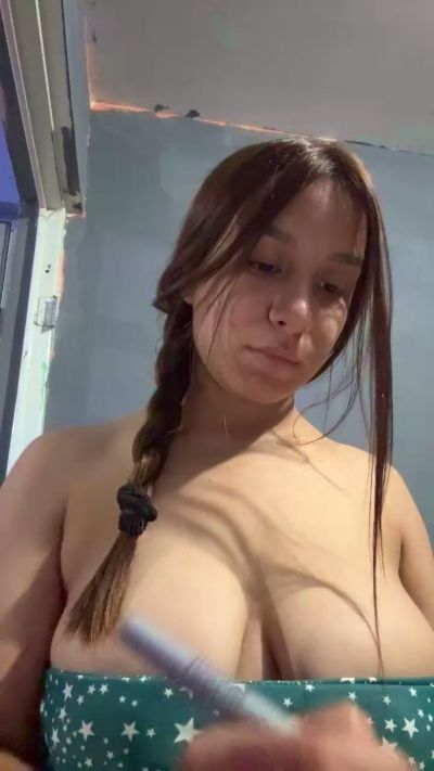 Yoss2424 live cam on Cam4