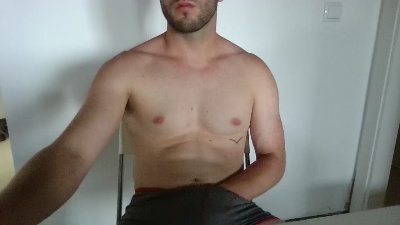 YoungFraser live cam on Cam4
