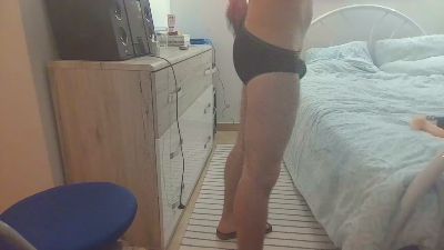 le modèle YoungLatinoBoy est en webcam porno dans un show sur le site cam4, il possède les tags suivants: cum,spanking,amateur