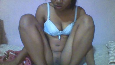 YoungNathie67 live cam on Cam4