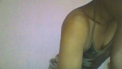 YoungNathie67 live cam on Cam4