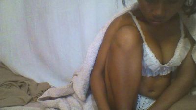 YoungNathie67 live cam on Cam4