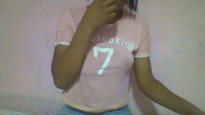 YoungNathie67 live cam on Cam4