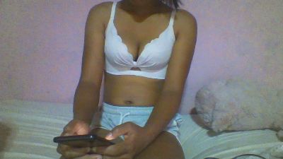 YoungNathie67 live cam on Cam4