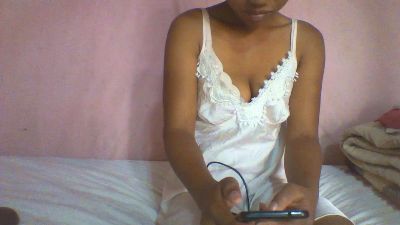 YoungNathie67 live cam on Cam4