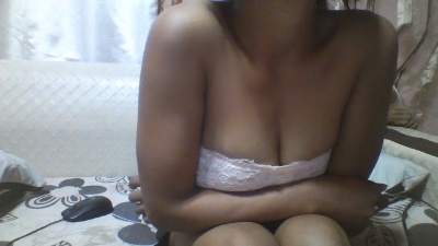 YoungNathie67 live cam on Cam4