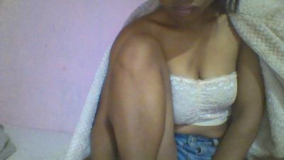 YoungNathie67 live cam on Cam4