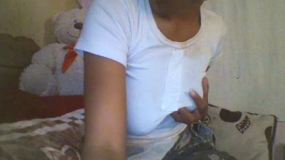 YoungNathie67 live cam on Cam4
