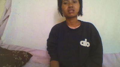 YoungNathie67 live cam on Cam4