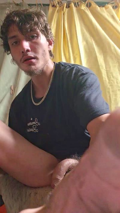 Younghardcock21 live cam on Cam4