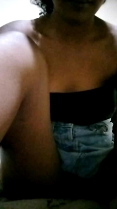 YourCrushE live cam on Cam4