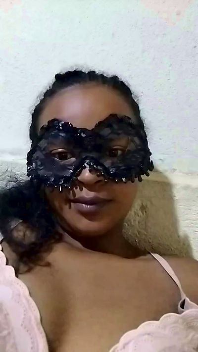 YourCrushE live cam on Cam4