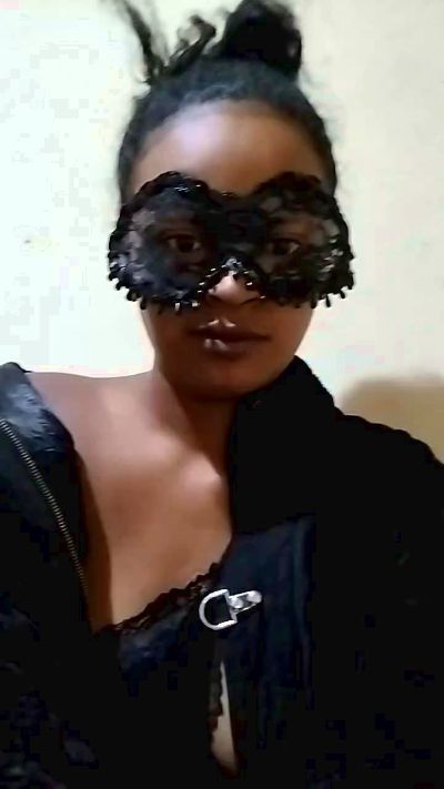 YourCrushE live cam on Cam4