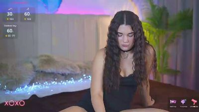YourLolaBunny live cam on Cam4